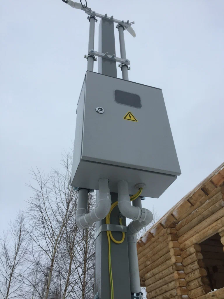 Электроснабжение участка - установка столба и подключение к сети